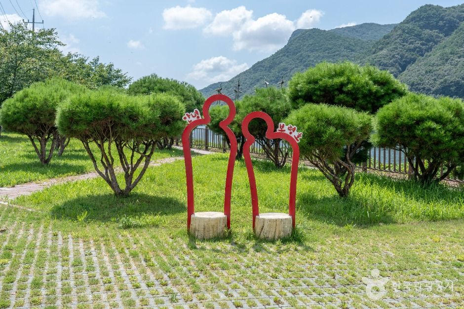 Boryeong Lake — Boryeong Boryeong Downtown, Seongjusan & Gaehwa