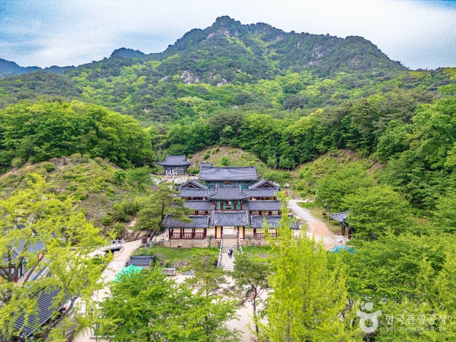 Cheongpyeongsa Temple — Chuncheon Soyang Dam & Cheongpyeongsa