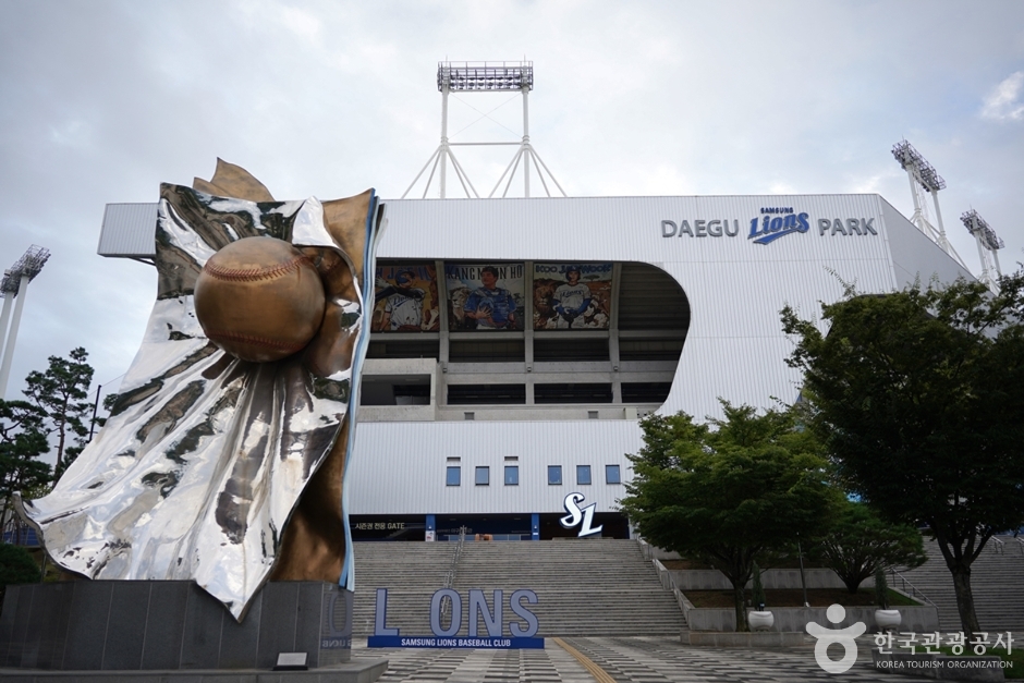 Samsung Lions Park — Daegu Suseongmot & Deulan-gil