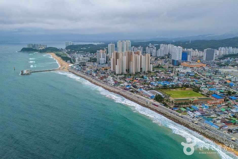 Oeongchi Beach — Sokcho Daepo Port & Oeongchi