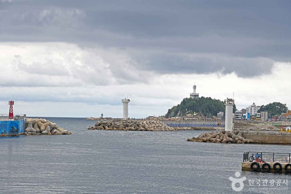Jangsa Port — Sokcho Yeongnang Lake & Jangsa Port