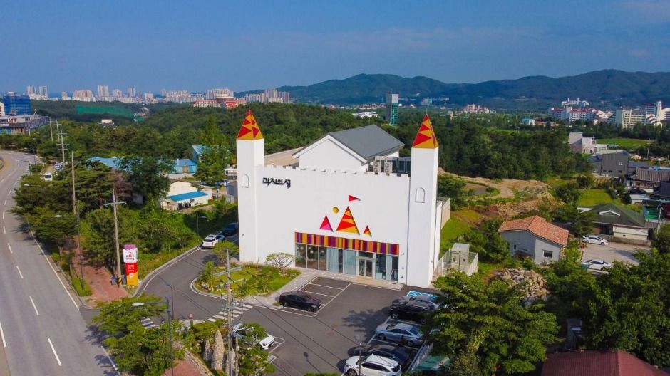 Gwajaui Seong Snack Castle — Sokcho Seoraksan & Nohak-dong