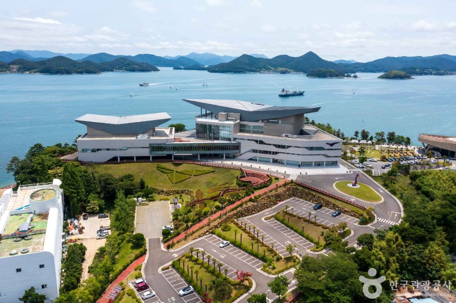 Donam Tourist Complex — Tongyeong Mireuk Island & Cable Car