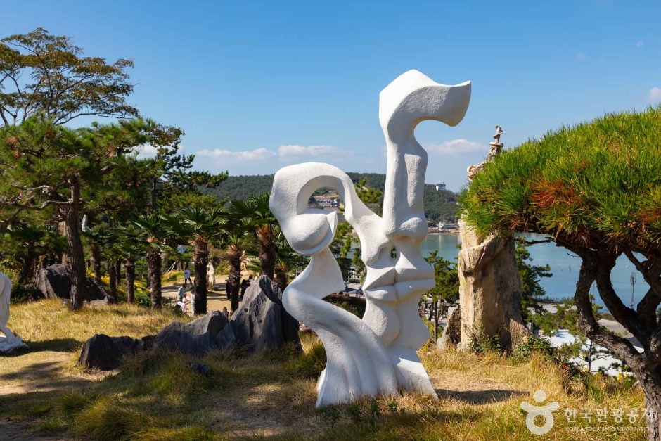 Yeosu Art Land — Yeosu Dolsan Island & Hyangiram