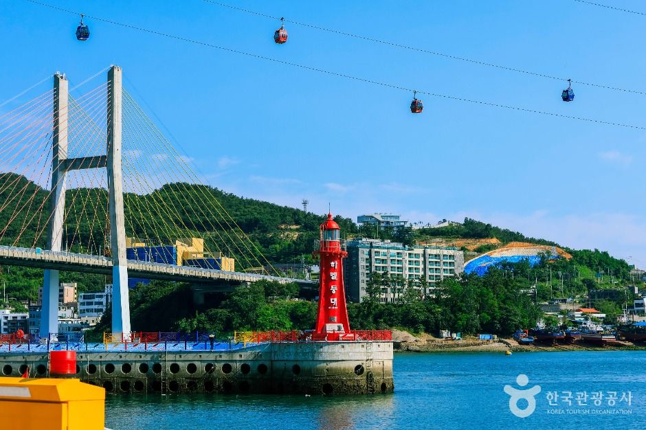 Jongpo Marine Park and Hamel Lighthouse — Yeosu Old Downtown, Isunsin Square & Nangman Pocha